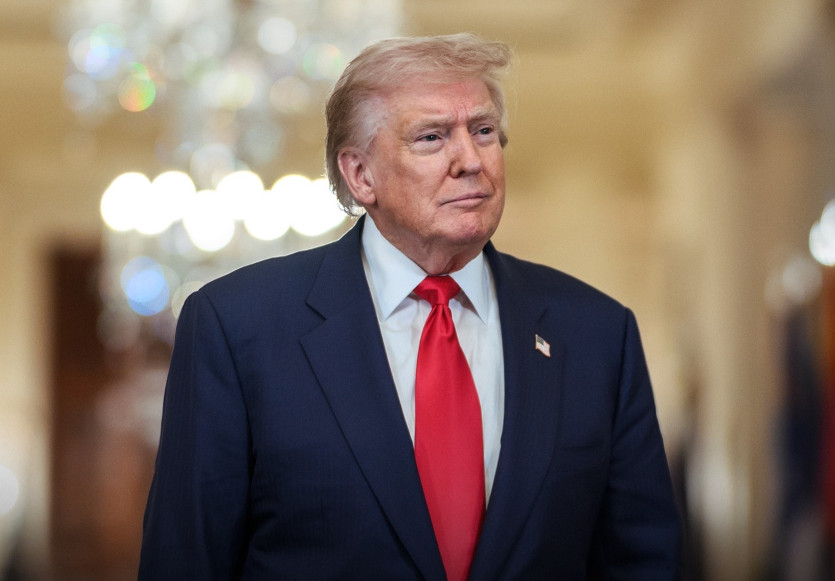 Trump volta a criticar Otan e defende controle dos EUA sobre Groenlândia