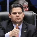 Alcolumbre destrava PEC do fim da 6×1 no Senado após conversas com Lula