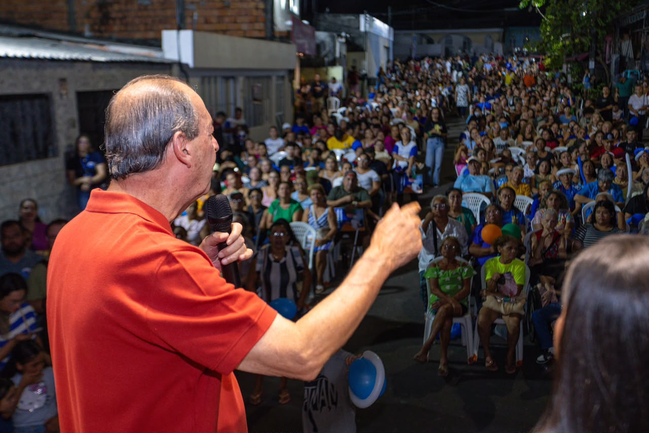 Na Cidade Nova, Omar defende retomada do funcionamento 24 horas das delegacias