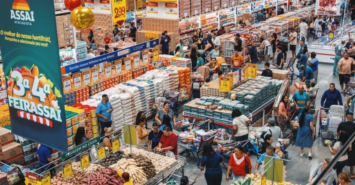 Assaí bate recorde de clientes e amplia negócios com farmácias e vendas online