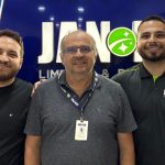 Pai e filhos transformam negócio da família em franquias de sucesso em Manaus