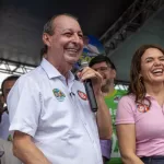 Omar anuncia novo hospital em Presidente Figueiredo e recuperação da estrada de Balbina