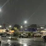 Chuva traz alívio após recorde de calor e fumaça intensa em Manaus