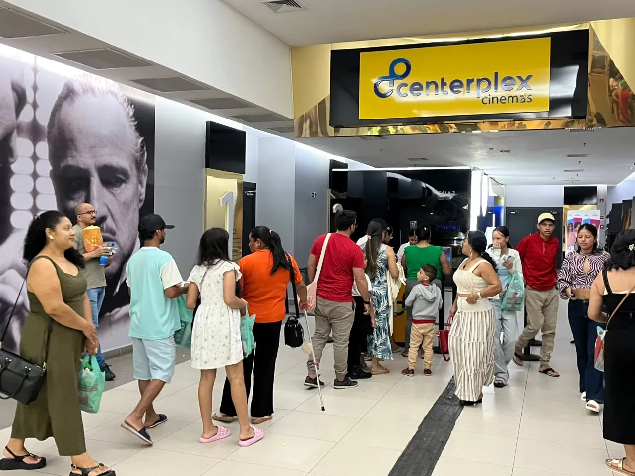 Centerplex Cinemas faz aniversário com ingressos a R$ 12 no Shopping Grande Circular