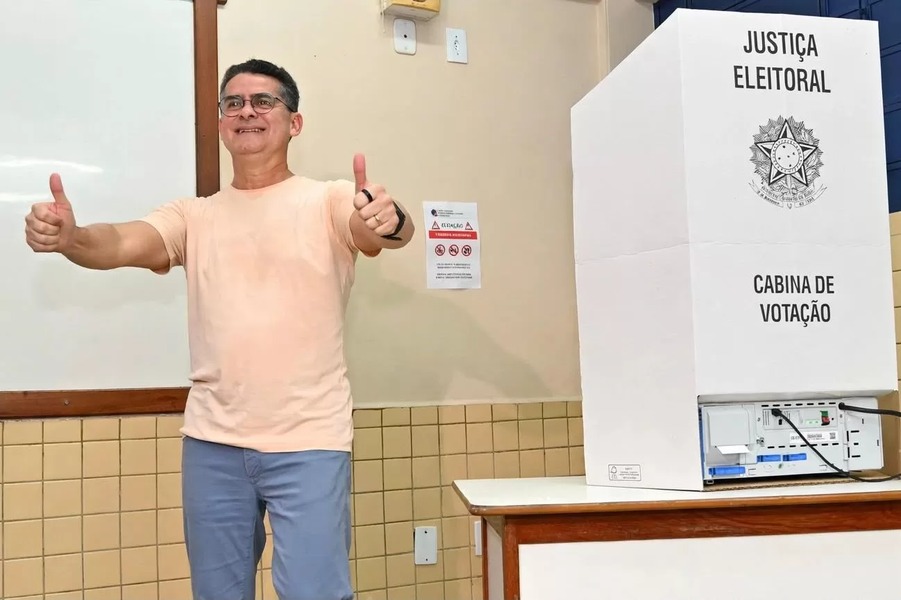 “Vou levar ao interior os mesmos avanços conquistados em Manaus”, diz David ao votar neste domingo (4)