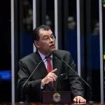 Eduardo Braga vota pelo fim da escala 6×1: “Pelos trabalhadores do Amazonas”