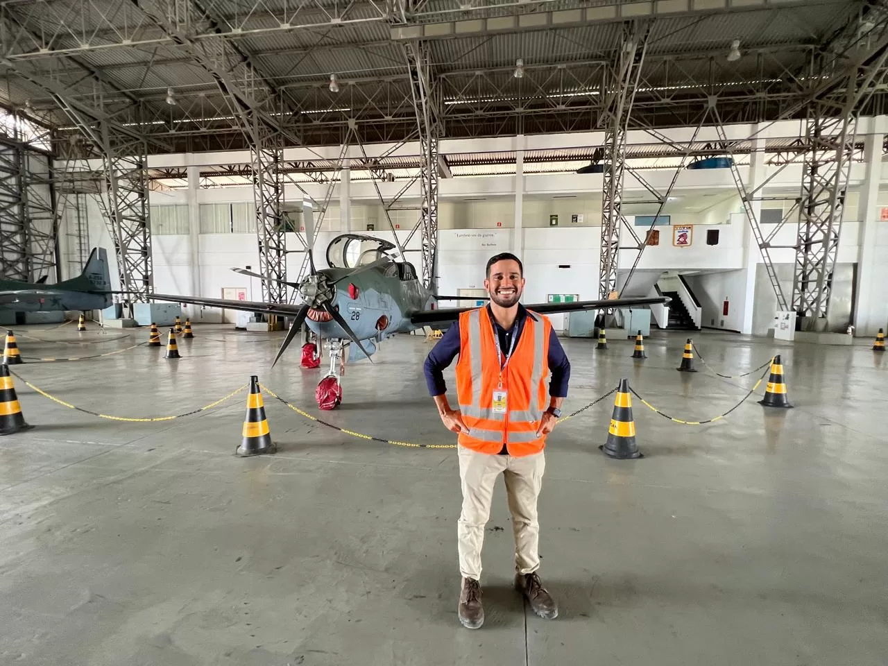Engenheiro amazonense transforma paixão por aviões em carreira internacional