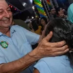 Nova pesquisa aponta que Omar Aziz chega à véspera do segundo turno com 60,6% dos votos válidos