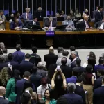 Alcolumbre marca votação da PEC pelo fim da 6×1 para quarta-feira (14)