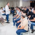 Omar amplia alianças no AM com apoio dos 62 prefeitos e de 37 vereadores de Manaus