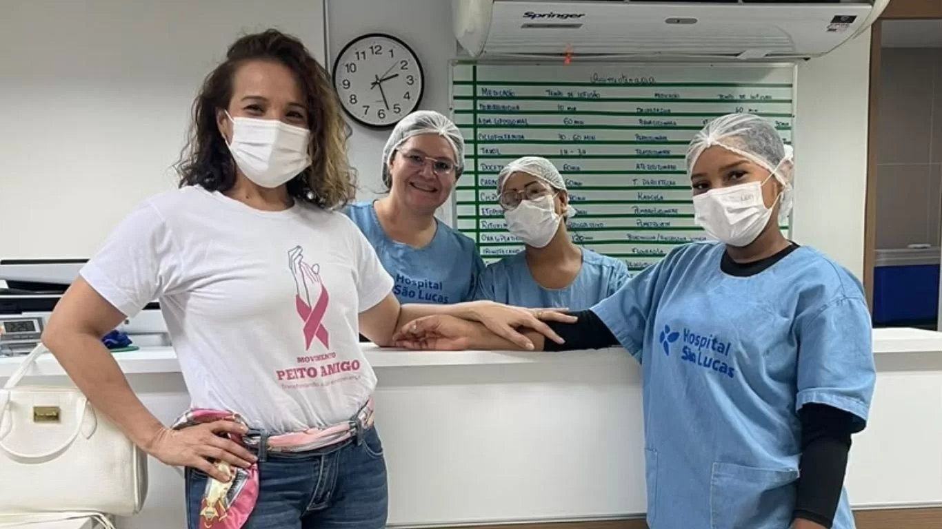 Outubro Rosa: paciente da Hapvida transforma luta contra o câncer de mama em apoio a outras mulheres