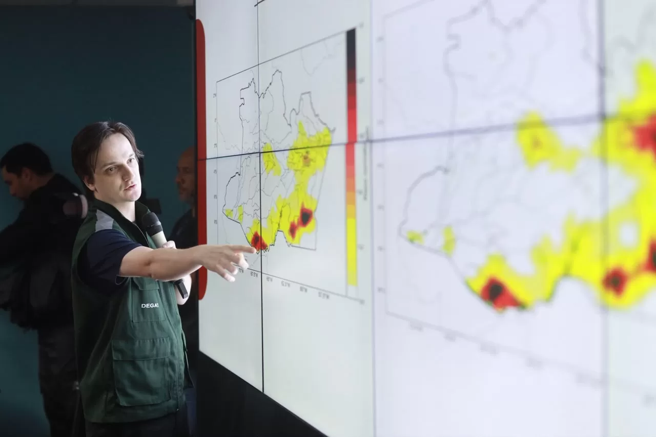Queimadas no AM: 11 são presos em Autazes e frota federal sobe para 16 aeronaves